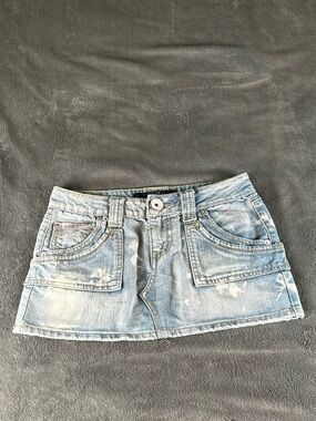 Denim Mini Skirt Distressed Blue Size 5 Bleach Splatters Hint Jeans Y2K Short